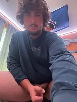 ThomasL4187 online show from November 17, 8:47 pm