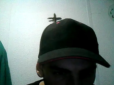 Snapshot of MrFolium chatting on May 24, 4:17 am MrFolium online show from May 24, 4:17 am