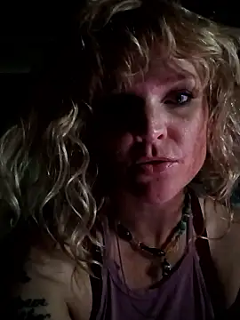 UpInTheStars online show from January 13, 9:20 pm