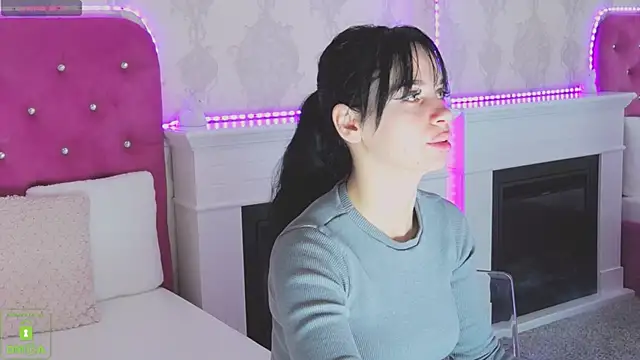 MaddySpears online show from November 19, 1:33 pm