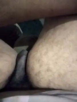 Curvy Pounder online show from April 5, 1:30 pm