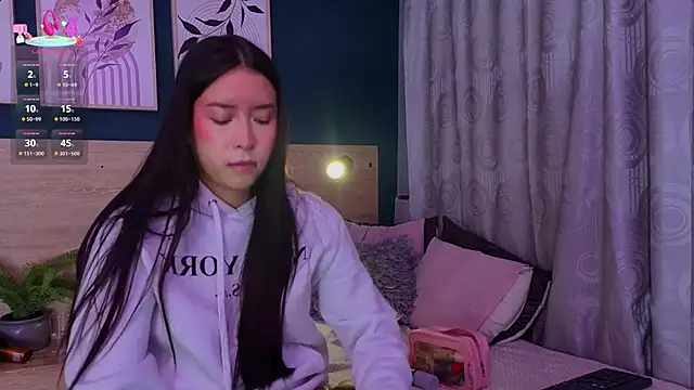 SarahMiler  online show from February 10, 11:47 am