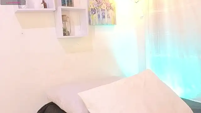 Snapshot of Samaraa_Smith chatting on February 11, 11:04 am Samaraa Smith online show from February 11, 11:04 am