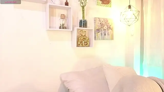 Snapshot of Samaraa_Smith chatting on February 24, 11:08 am Samaraa Smith online show from February 24, 11:08 am