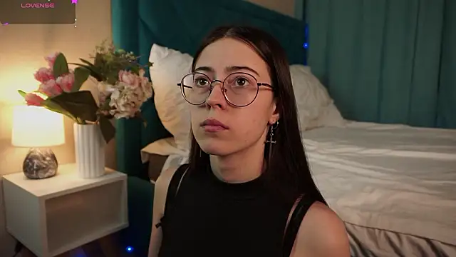 ywixos online show from February 19, 2:35 pm