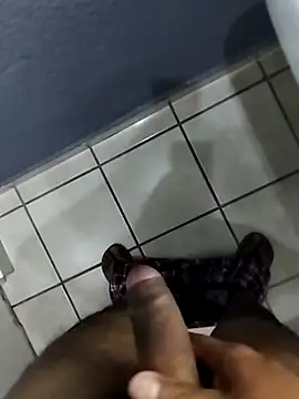 Snapshot of Leofj007 chatting on October 31, 6:58 am Leofj007 online show from October 31, 6:58 am