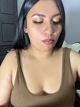 Issa Santana online show from October 13, 7:36 pm