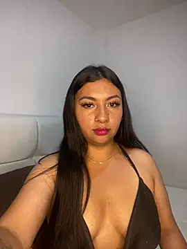 Snapshot of Issa_Santana chatting on February 10, 7:51 pm Issa Santana online show from February 10, 7:51 pm