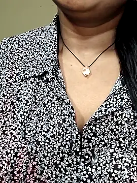 Hotty Sonali online show from September 28, 12:49 am