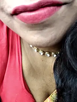 Snapshot of Hotty_Sonali chatting on May 15, 2:18 am Hotty Sonali online show from May 15, 2:18 am