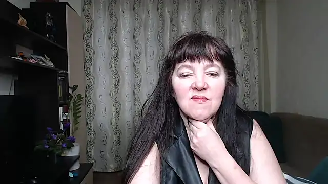 Illusionq online show from February 26, 5:06 am