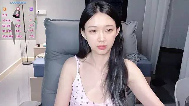 Snapshot of NiNi-baby520 chatting on November 2, 7:33 am NiNi-baby520 online show from November 2, 7:33 am