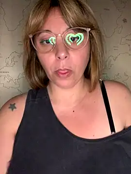 LupeLok online show from December 18, 11:33 pm