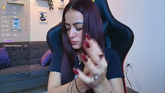 Snapshot of ViolethRosse chatting on September 27, 7:52 pm ViolethRosse online show from September 27, 7:52 pm