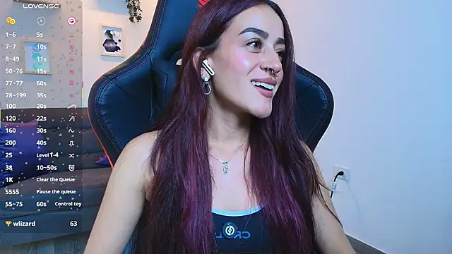 Snapshot of ViolethRosse chatting on October 1, 7:42 pm ViolethRosse online show from October 1, 7:42 pm