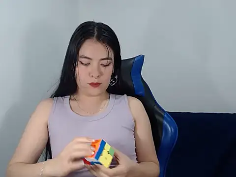 EloiseJun online show from November 20, 3:50 am