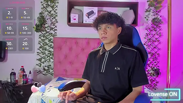  taylor black online show from February 7, 9:18 pm