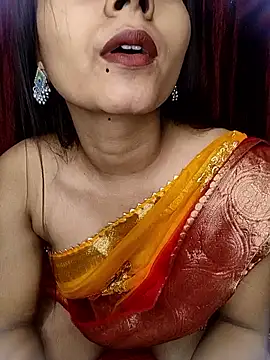 cute buggu online show from October 4, 3:04 am