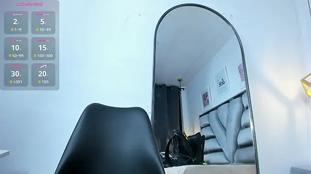 lianfox  online show from February 15, 1:41 pm