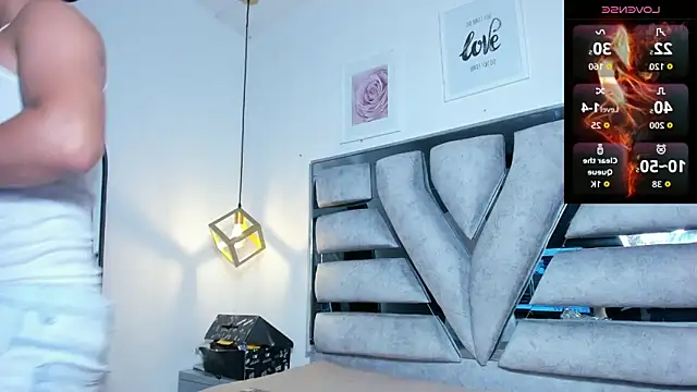 lianfox  online show from April 8, 12:49 pm