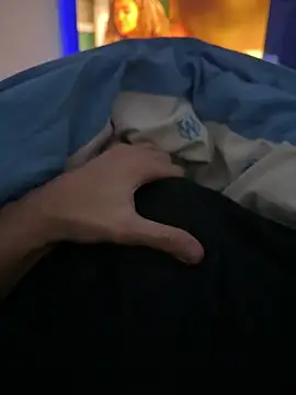 Snapshot of grossebite_77 chatting on March 2, 9:21 pm grossebite 77 online show from March 2, 9:21 pm