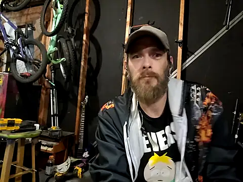 thejuicybacon online show from October 15, 6:02 am