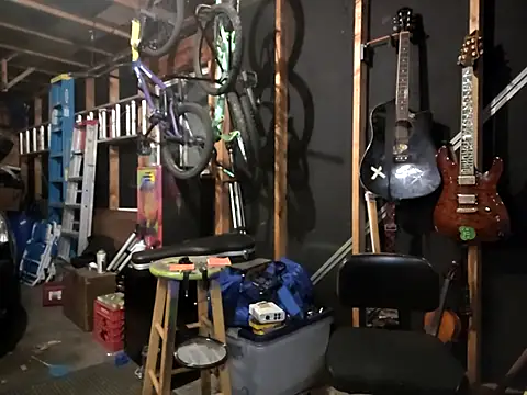 thejuicybacon online show from November 19, 6:57 am