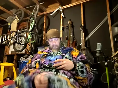 thejuicybacon online show from February 16, 5:14 am