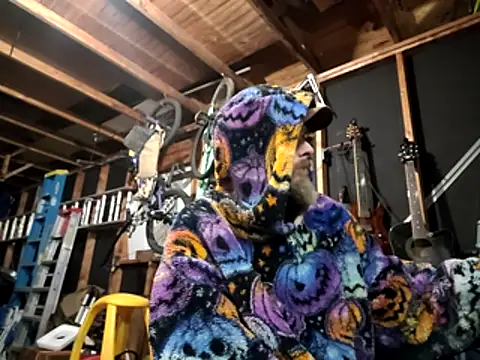 thejuicybacon online show from February 17, 7:16 am