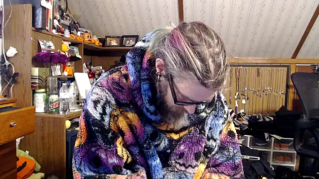 thejuicybacon online show from March 1, 5:04 pm