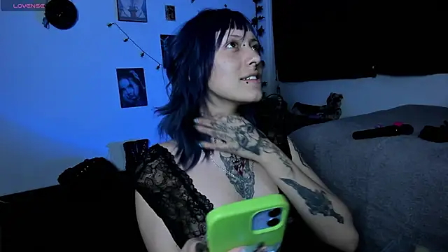 kattusauruss online show from October 21, 3:40 am