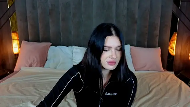 Neyla Charm online show from October 10, 5:39 am