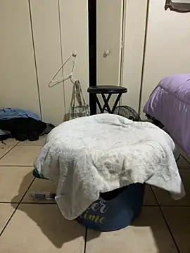 Snapshot of NiftyCaptain3 chatting on April 7, 6:30 pm NiftyCaptain3 online show from April 7, 6:30 pm