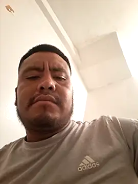 Snapshot of hernande986 chatting on April 2, 6:16 pm hernande986 online show from April 2, 6:16 pm