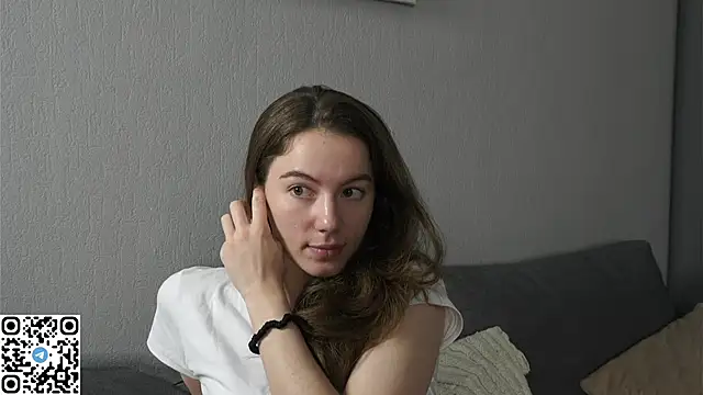 VeronaHerrin online show from September 20, 7:20 am