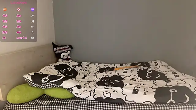 Kittenfishing online show from October 14, 8:42 pm