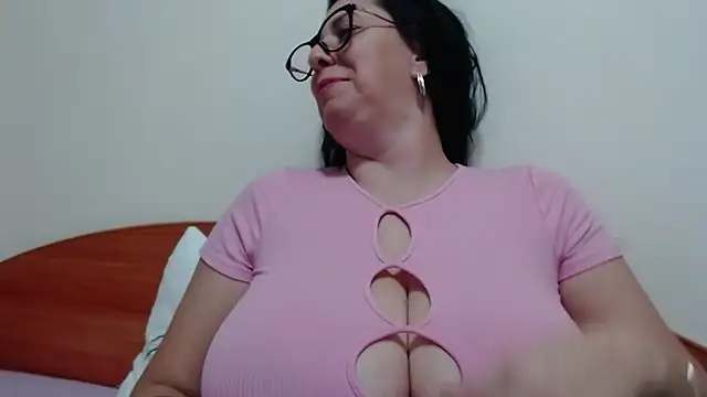 jollene online show from October 26, 2:34 pm