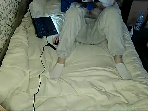 bul boy online show from April 4, 6:38 pm