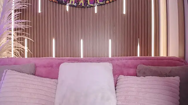 MylaDreams online show from October 18, 3:42 am