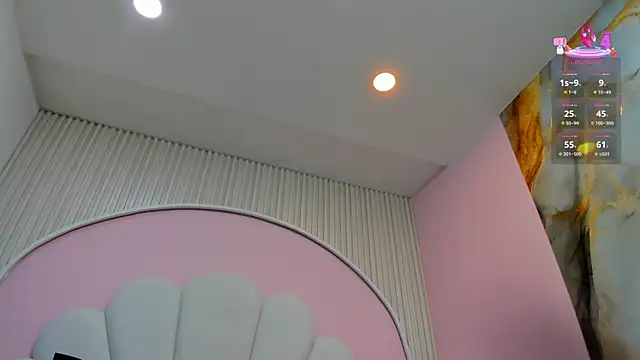 hinata dolly online show from November 5, 11:10 am