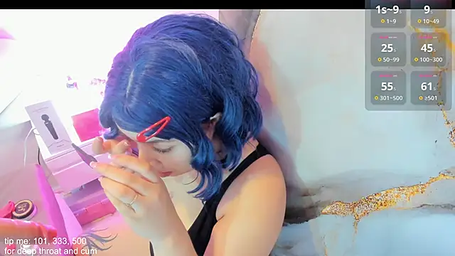 hinata dolly online show from November 19, 10:15 am