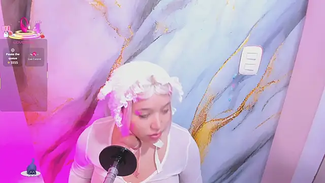 hinata dolly online show from December 22, 8:44 am