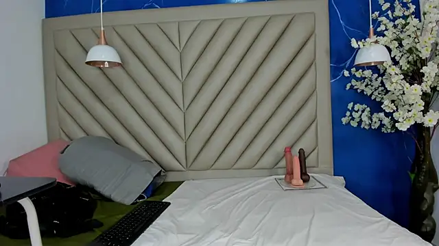 Ibbie drastic online show from December 20, 12:12 pm