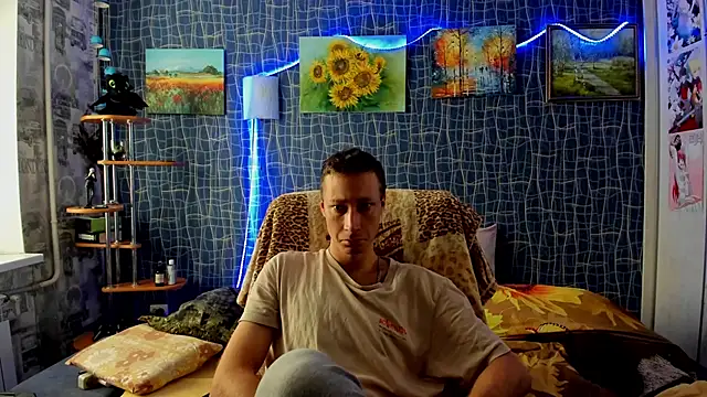 Snapshot of CuteBoy228 chatting on November 25, 7:52 am CuteBoy228 online show from November 25, 7:52 am