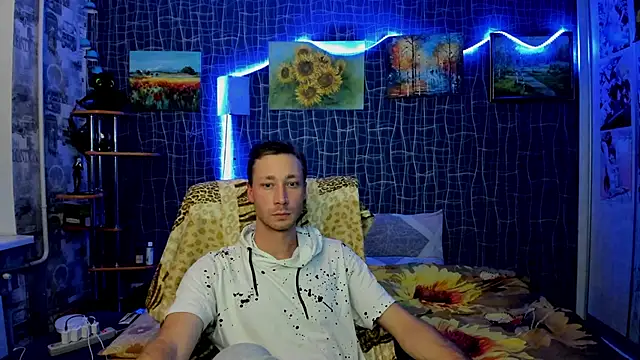 Snapshot of CuteBoy228 chatting on November 27, 9:39 pm CuteBoy228 online show from November 27, 9:39 pm