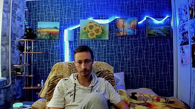 Snapshot of CuteBoy228 chatting on November 30, 11:47 am CuteBoy228 online show from November 30, 11:47 am