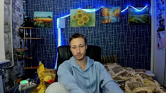 Snapshot of CuteBoy228 chatting on December 15, 9:08 pm CuteBoy228 online show from December 15, 9:08 pm