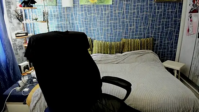 CuteBoy228 online show from March 19, 12:53 pm