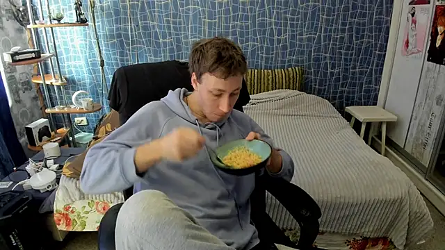 CuteBoy228 online show from April 17, 10:18 am