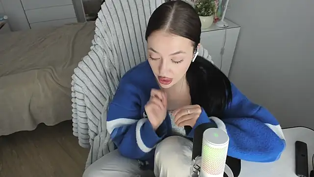 saadnesstyan online show from February 9, 11:03 am